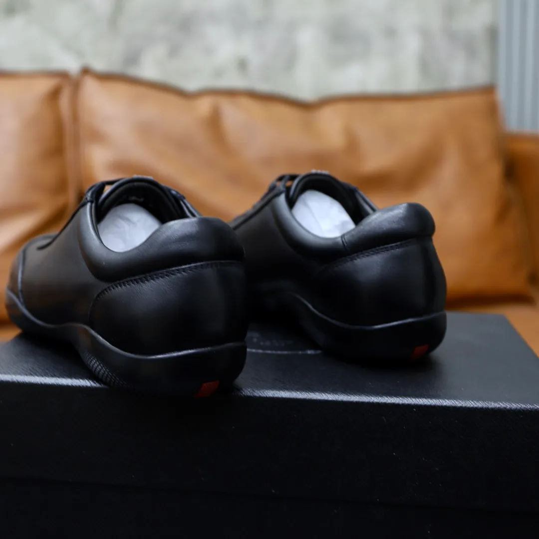 Men's shoes💰600💰Top original order Brand: PRADA (Prada) Standard code: Men's code 38/44 (45 can be customized) Grade: Same as the official website Material: Original cowhide surface, cowhide lining, original wear-resistant soft outsole Style category: casual sports shoes, young fashion, European and American trends, British style Color: actual picture color